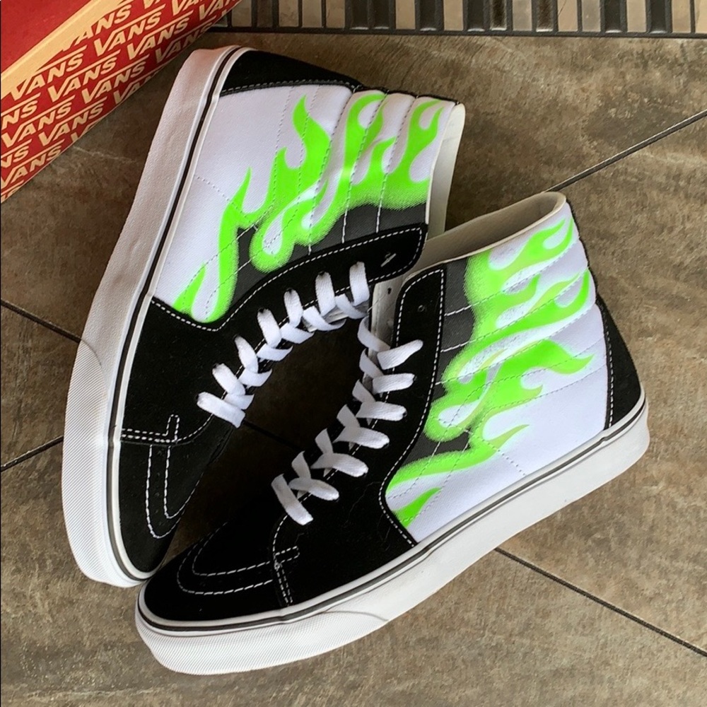 •VANS SK-8 HI FLAME black/true white Mens - Picture 2 of 16